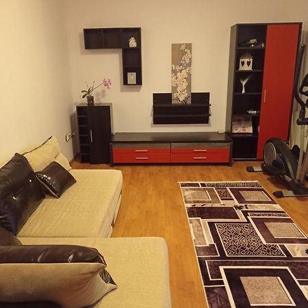 Floreşti Apartament Bed & Breakfast エクステリア 写真