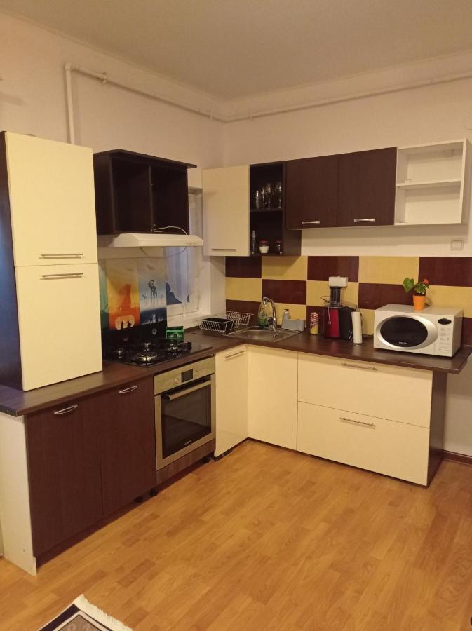 Floreşti Apartament Bed & Breakfast エクステリア 写真